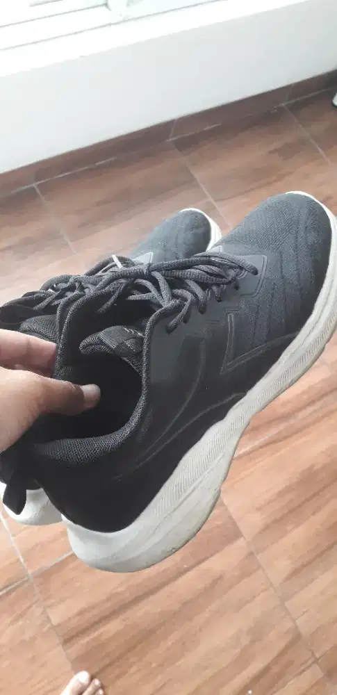 Sepatu hitam pria mewahh