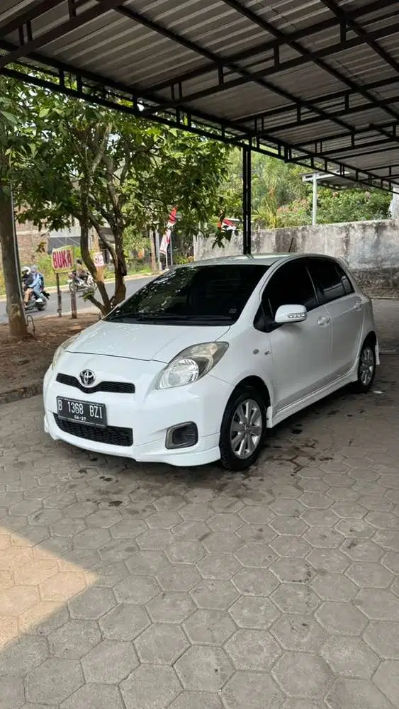 Toyota Yaris 2012 Bensin