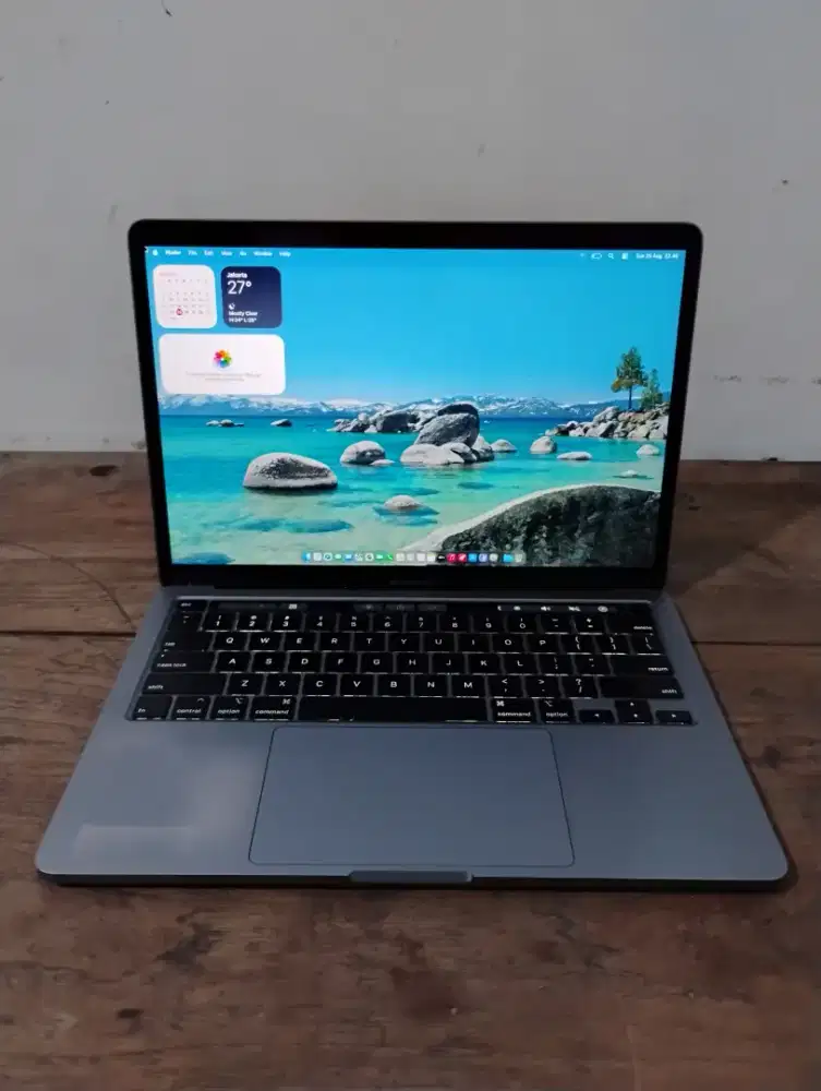 Macbook Pro 13 Inch 2020 i5 16gb/1tb Touchbar