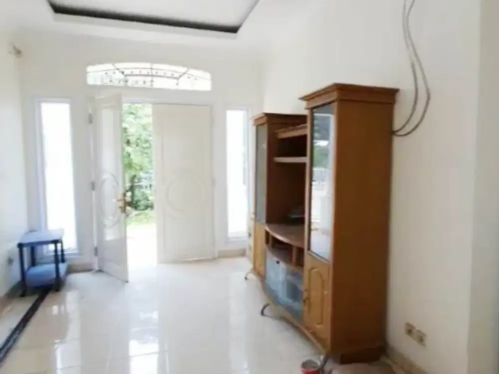 Rumah luas 200m2 Type 3KT Cluster Boulevard hijau Harapan Indah Bekasi