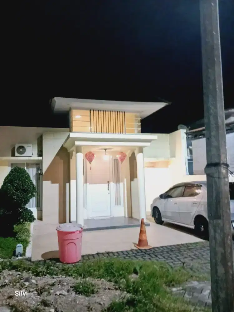 Jual Rumah include prabot cantik di CitraLand langsung bisa tempati.