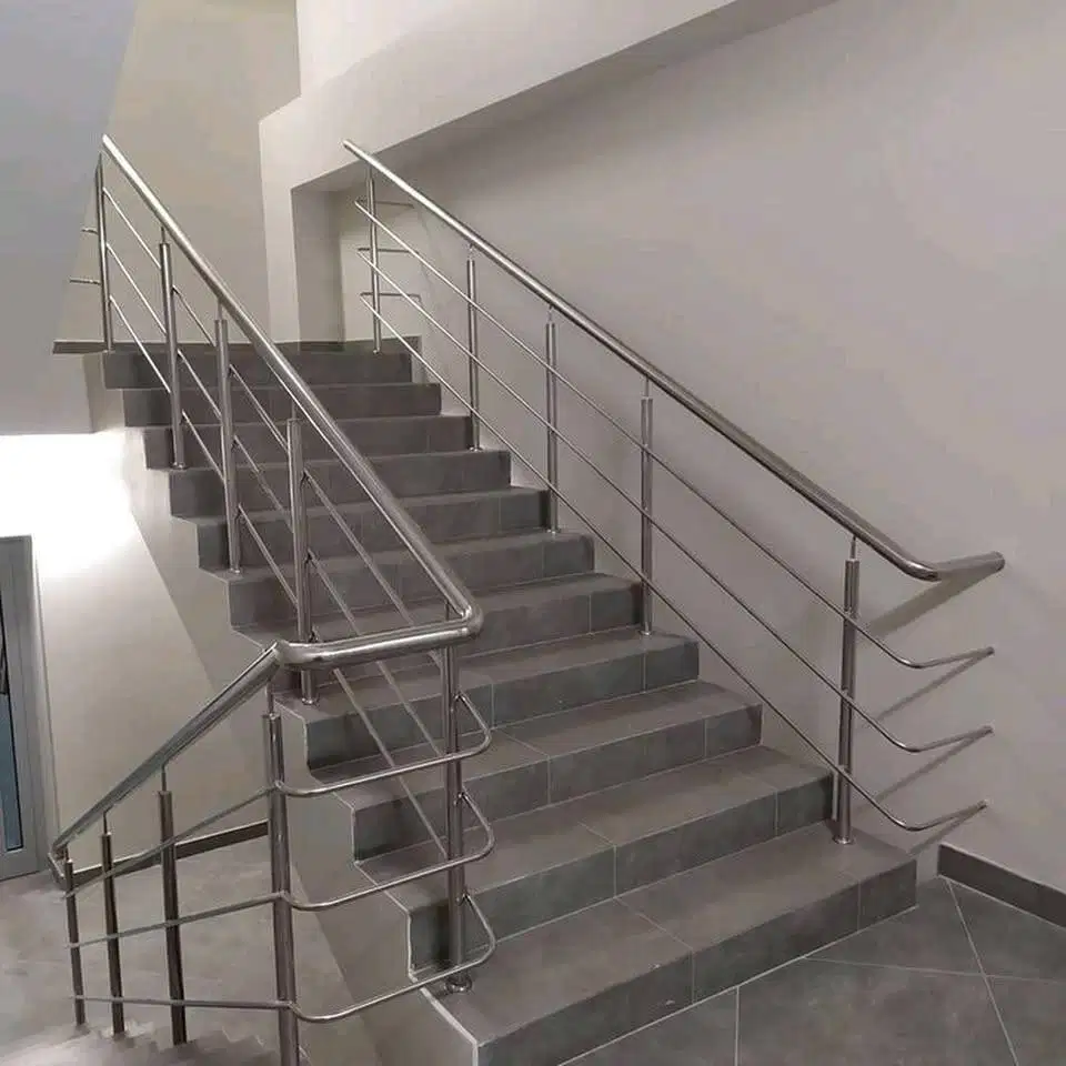 Railling tangga rumah model minimalis stainless stell