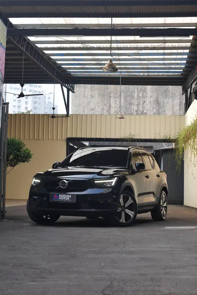 [EV] VOLVO XC40 T5 RECHARGE  PURE ELECTRIC 2023