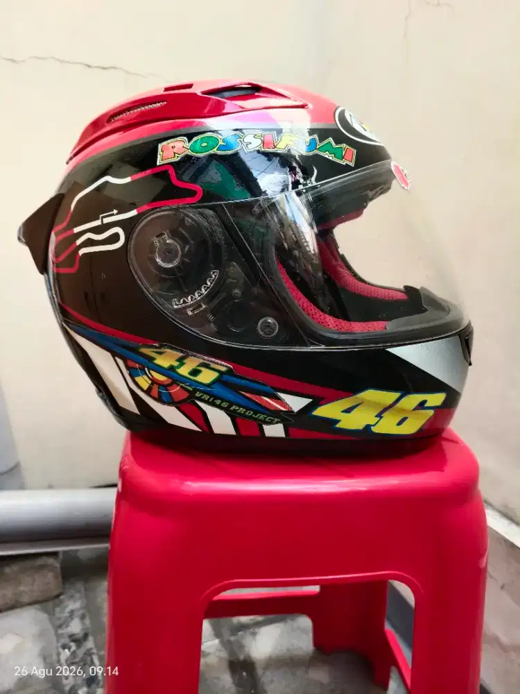 Helm fullface bekas