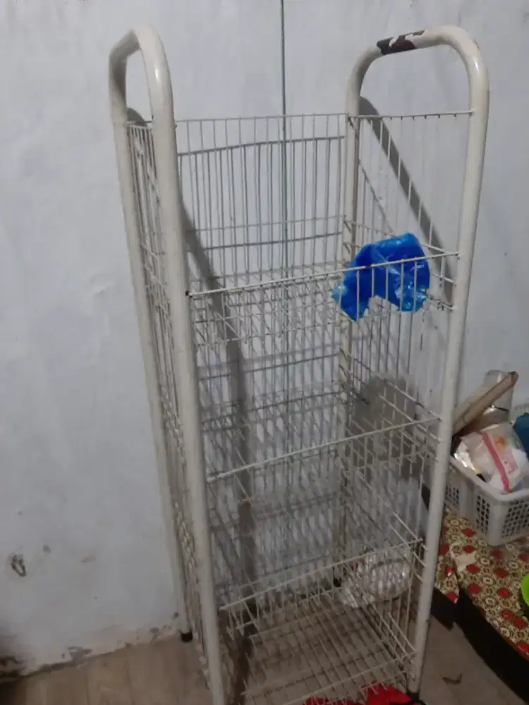 Rak besi jualan