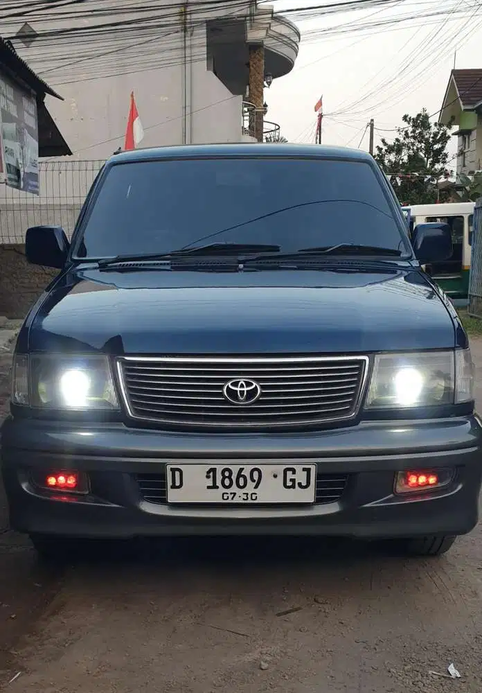Toyota Kijang 2000 Bensin