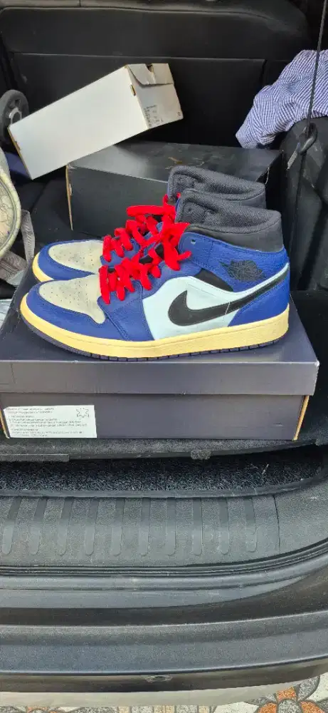 AIR JORDAN SIZE 43