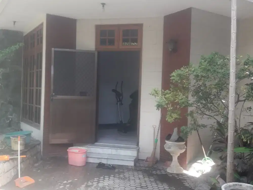 DISEWAKAN RUMAH PREMIUM – KAWASAN MARGOREJO INDAH, SURABAYA