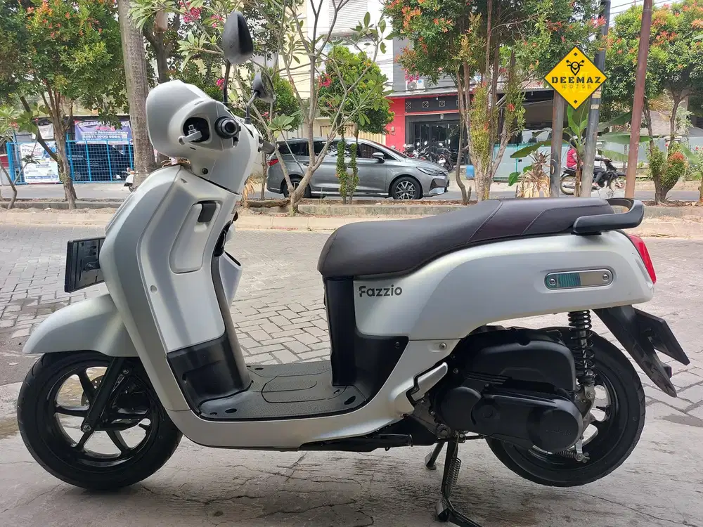 (DP 300 Rb)‼️ Yamaha Fazzio Lux Putih 2023 Cash, Kredit & Tukar Tambah