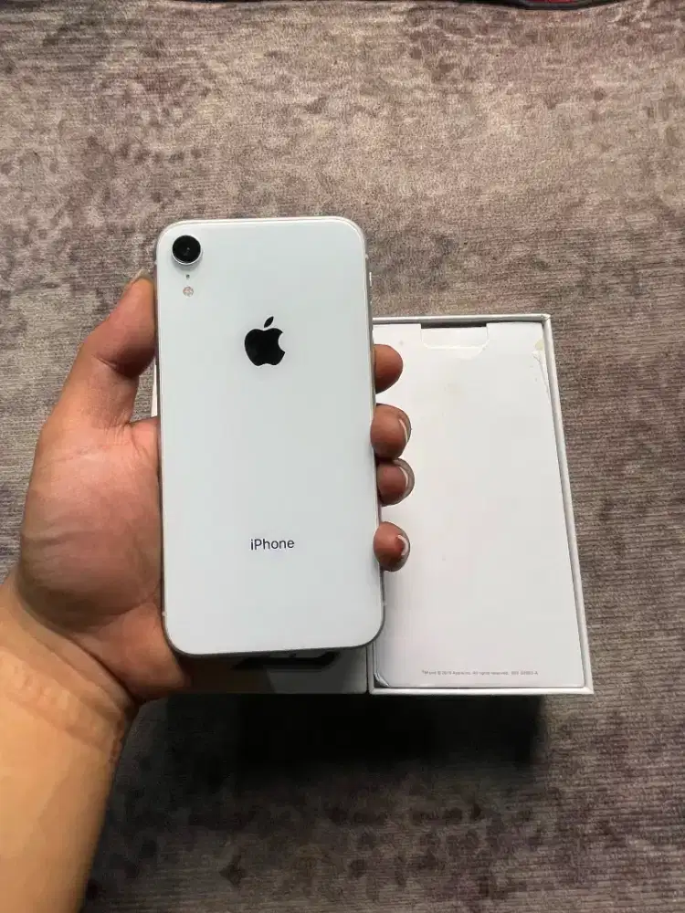 iPhone Xr 64GB Warna White