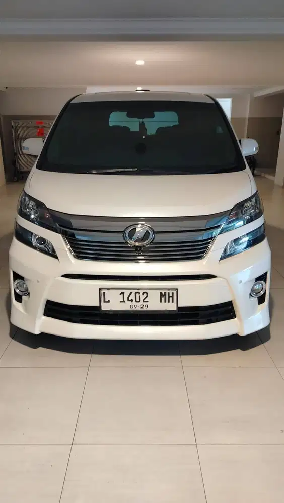 Jual Toyota Vellfire 2.4 Z