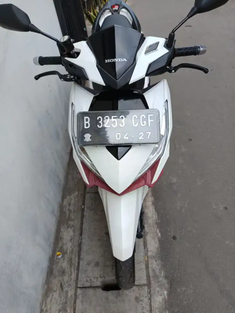 Vario led old 150 2017 lengkap bagus