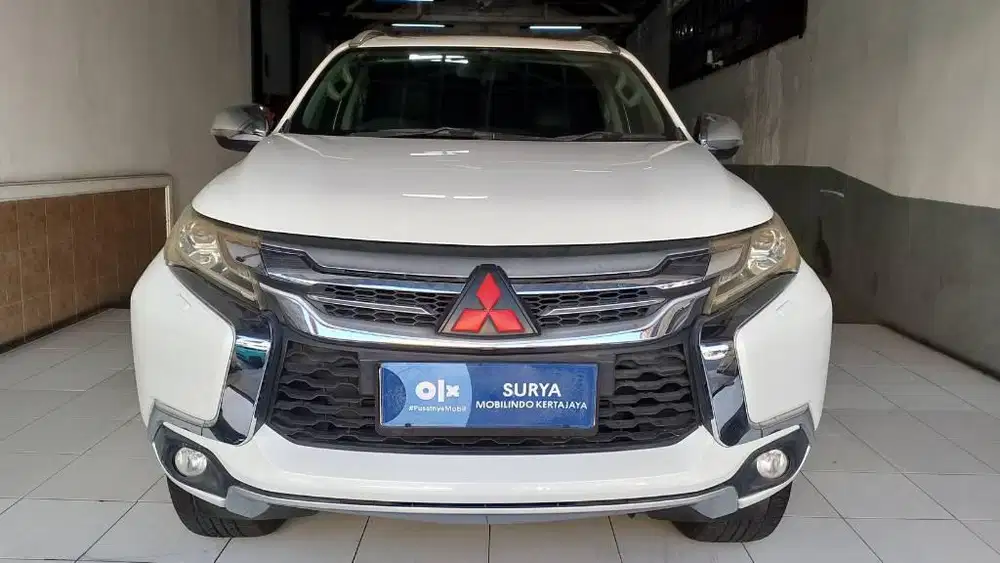 Mitsubishi Pajero sport Dakar at 2017 Istimewa #SURYA MOBILINDO
