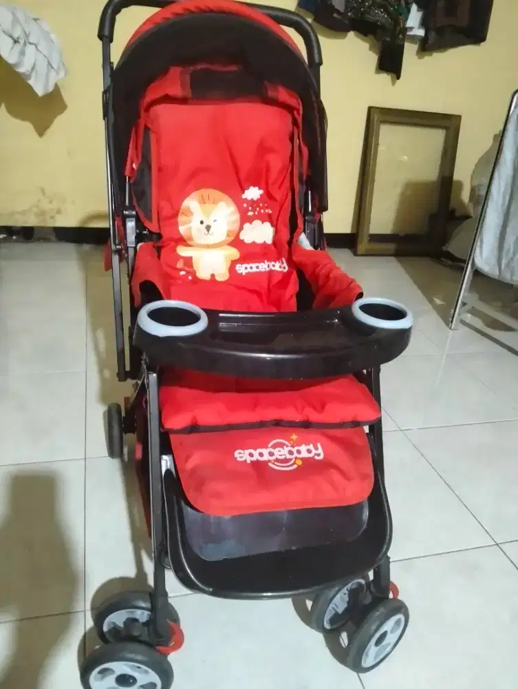 Stroller bayi merk spacebaby bekas 250ribu