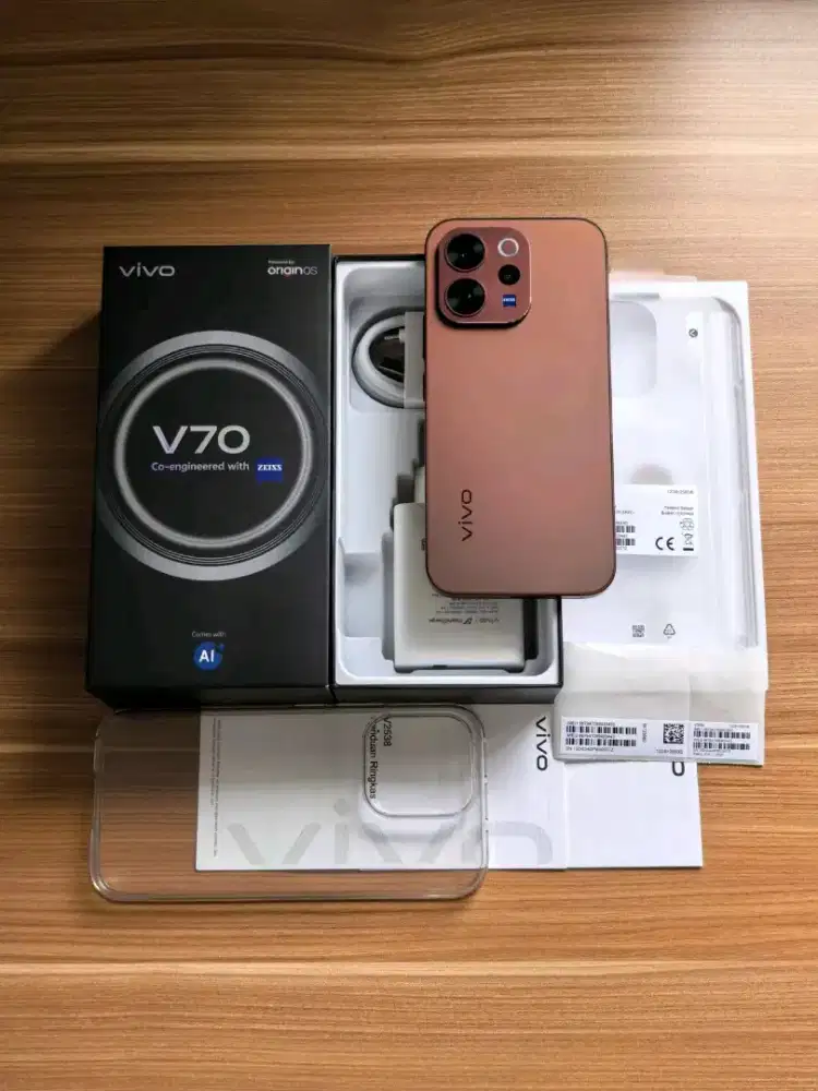 Vivo V70 5G 8/256 zeiss