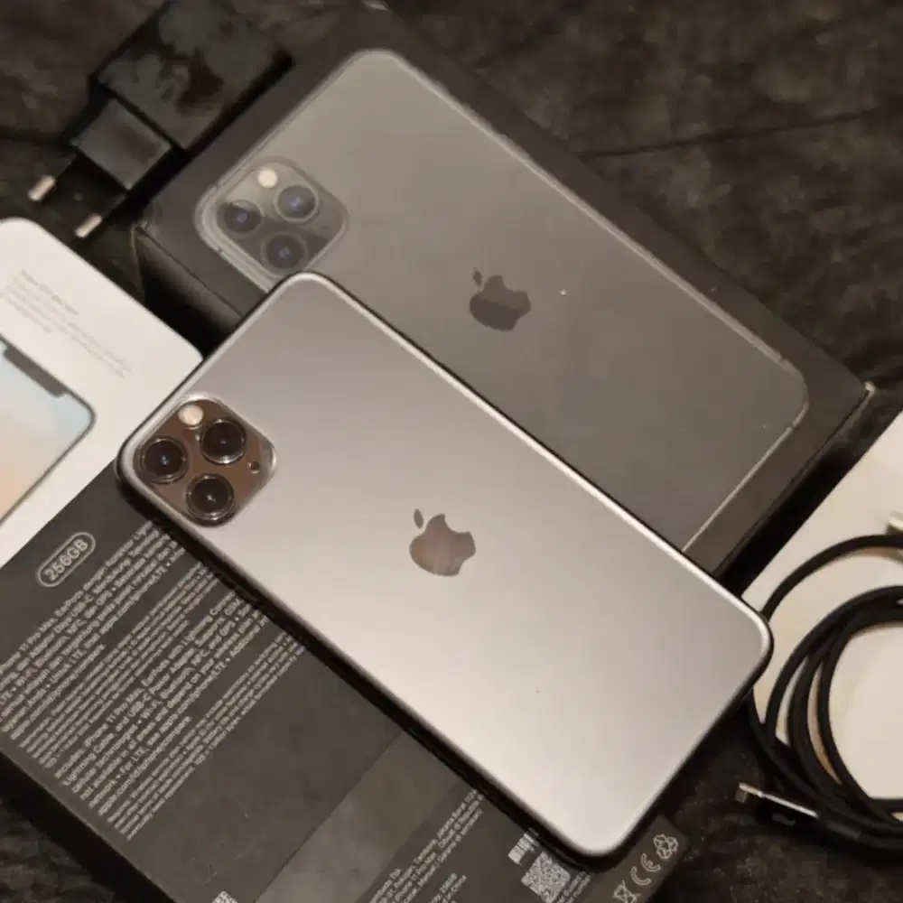 Iphone 11 Pro Max 256GB ibox Resmi Fullset Original Siap Pakai