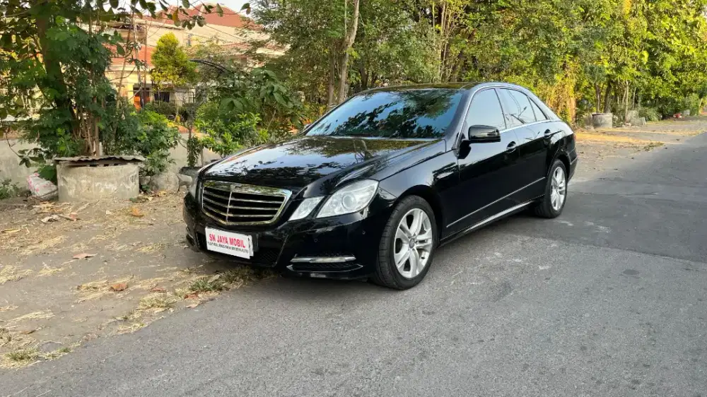 MERC.BENZ E300 AVANTGARDE 2011