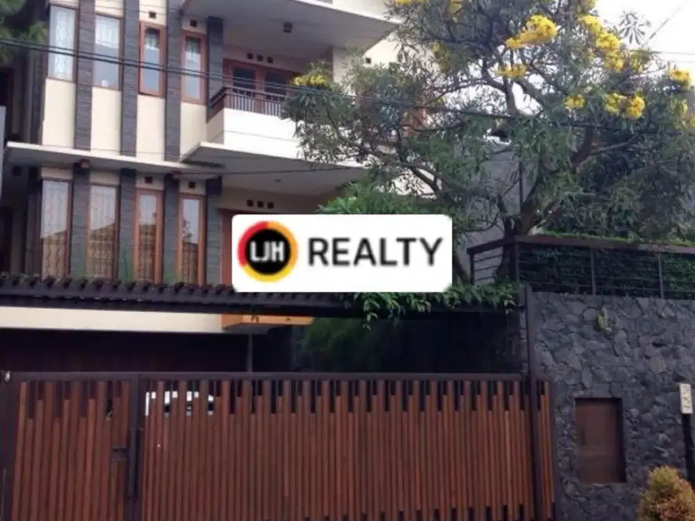 RUMAH BAGUS SIAP HUNI DI SETRASARI BANDUNG