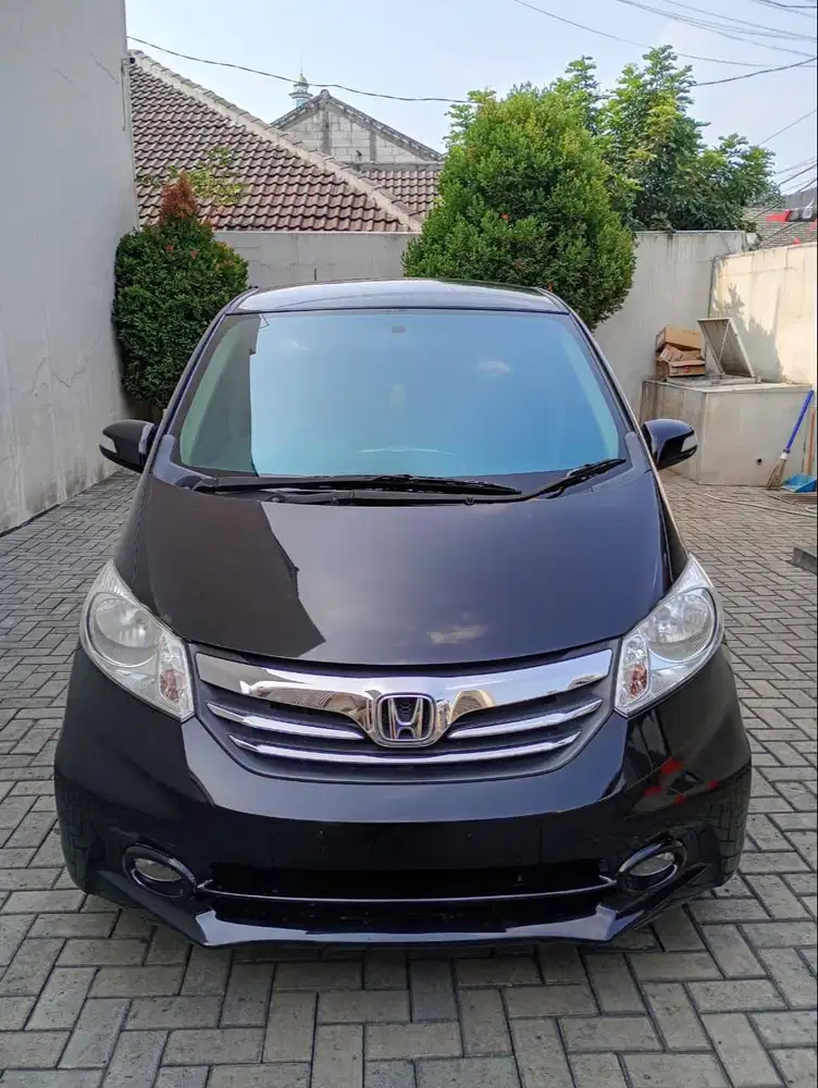 Honda Freed 2016 (NIK 2015) Last Gen tipe S/SD AT (Matic)