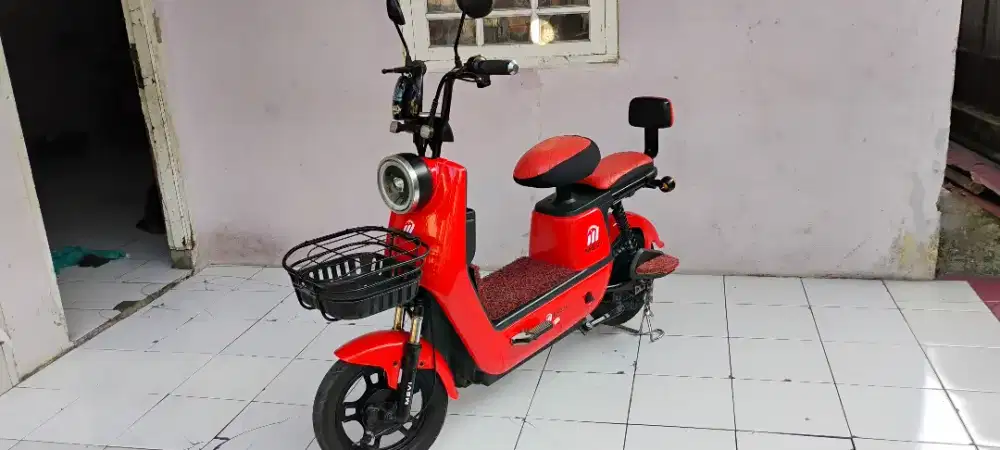 Sepeda listrik mevi mulus batrai baru semua