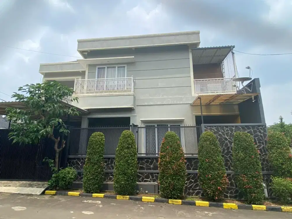 RUMAH HOOK TANAH LUAS FULL FURNISHED DALAM KOMPLEK TAMAN MELATI SAWANGAN DEPOK