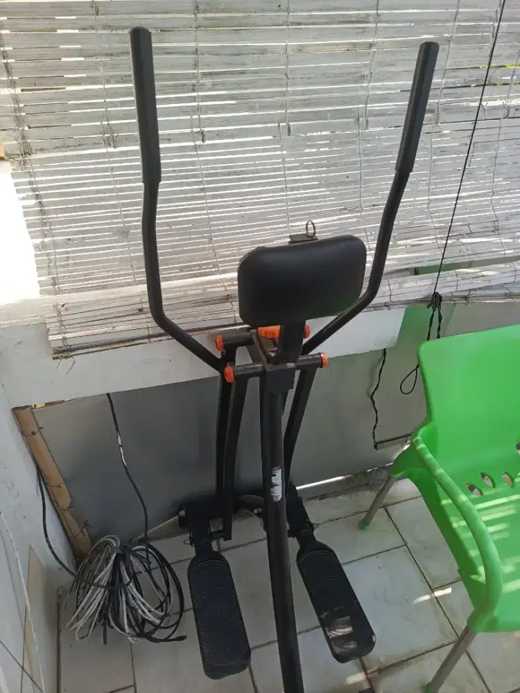 Alat olahraga kaki