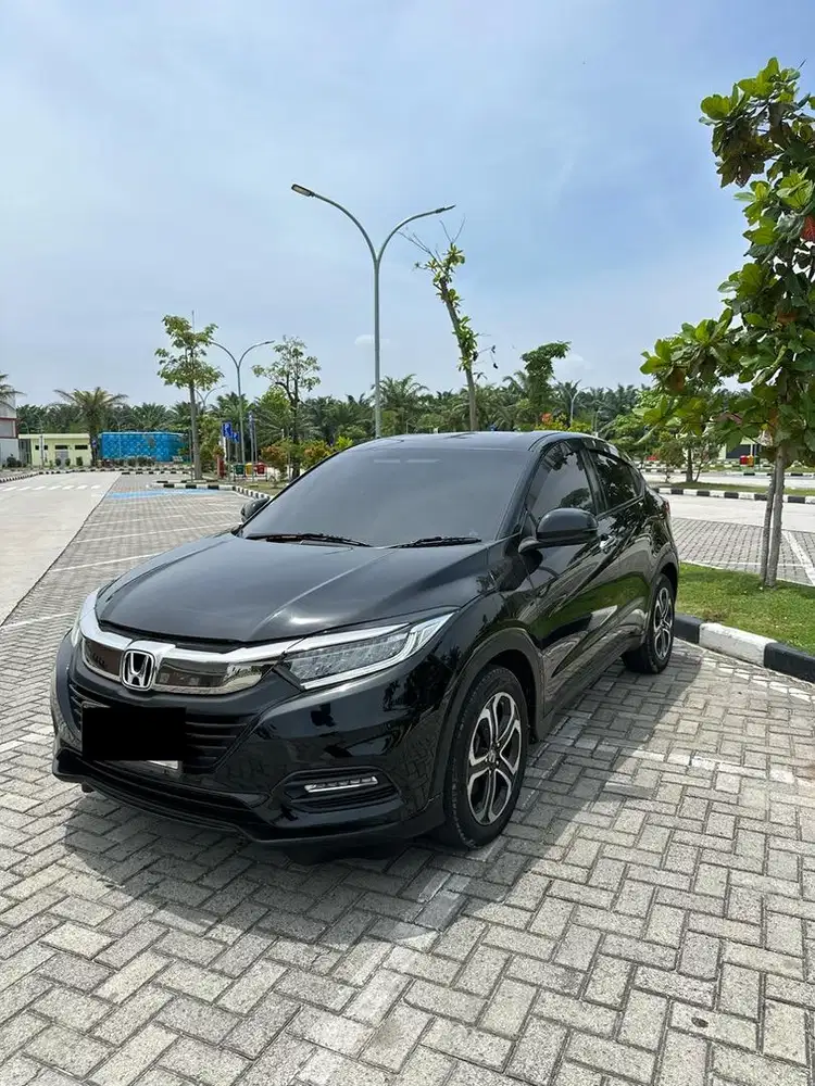 HRV SE 2019 HITAM