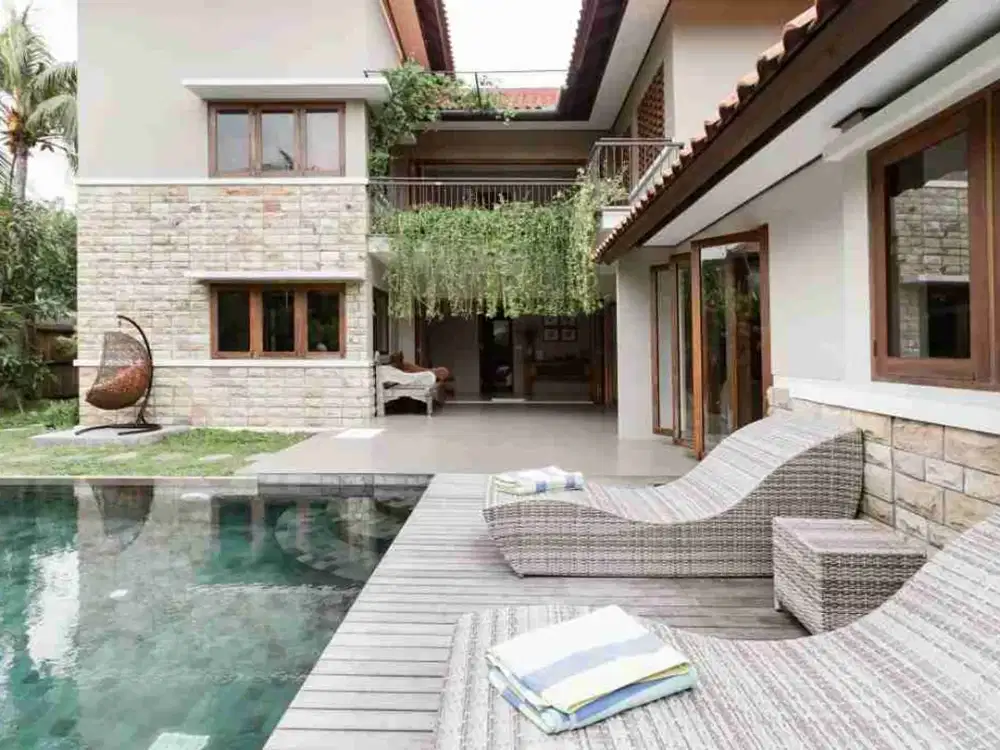 Villa Mewah Jalan Kaki ke Pantai Seminyak Bali
