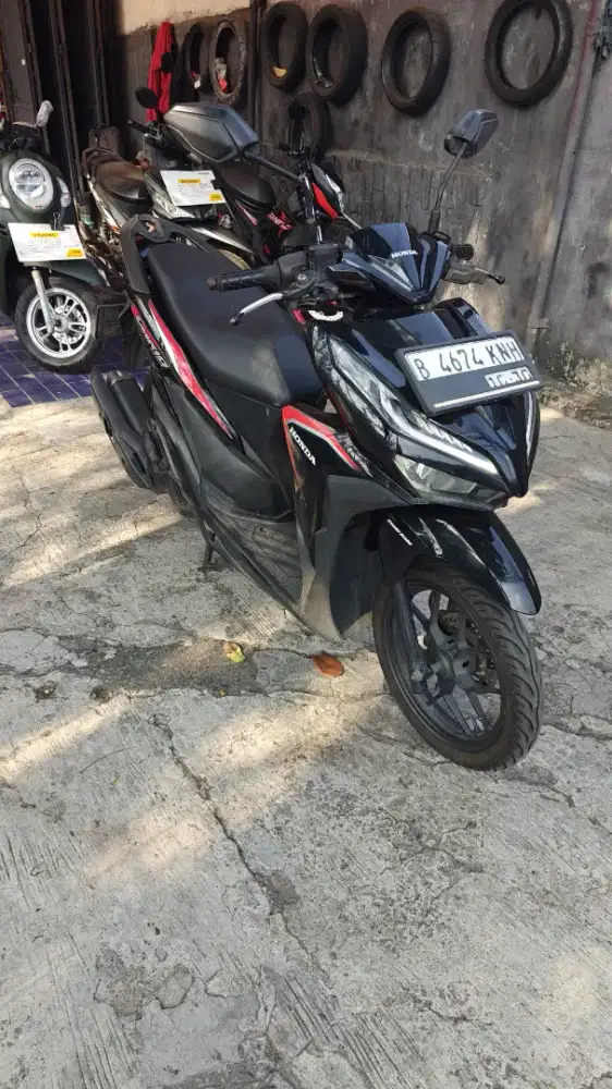 Vario 125 cbs 2019 istimewa dp 1jt knh doea