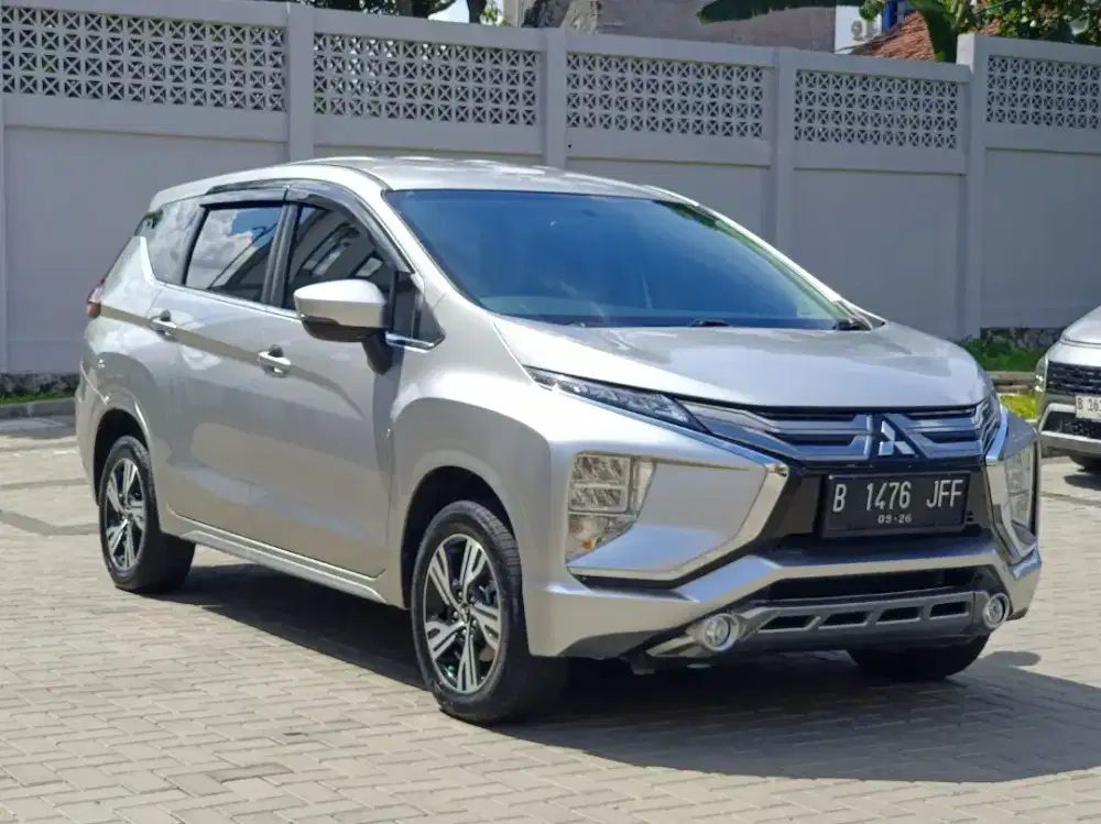 Mitsubishi Xpander Sport 1.5 Automatic 2021 Silver Metalik