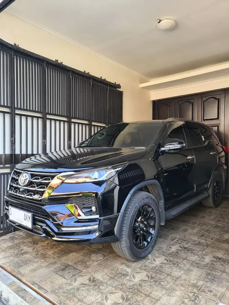 Fortuner GR 2.8 thn 2023, low KM 13000an, an pribadi
