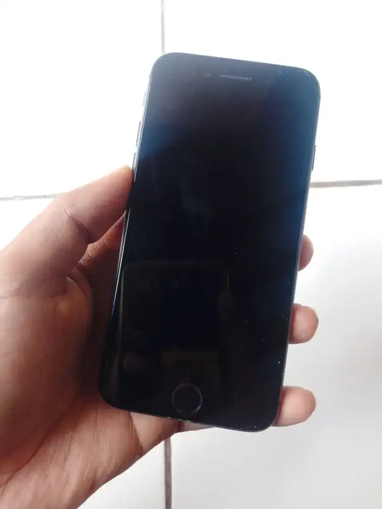 Jual iPhone 8 matot