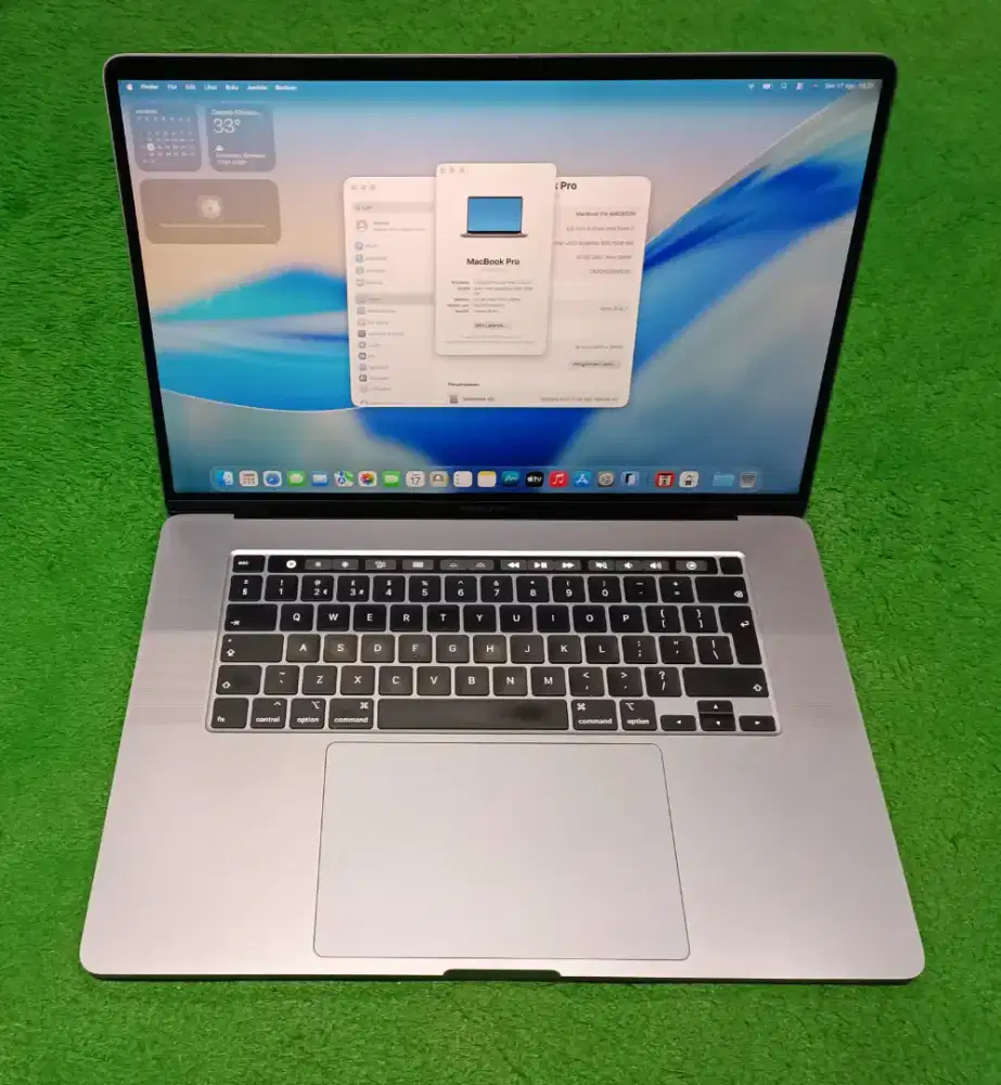 MacBook Pro 2019 16inch i7 16/512 Grey Touchbar Dual VGA Mulus Murah