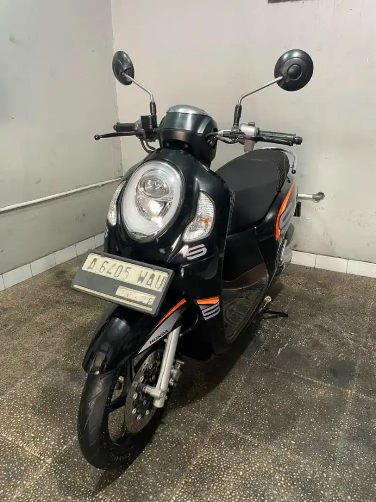 HONDA SCOOPY KYLES 2023