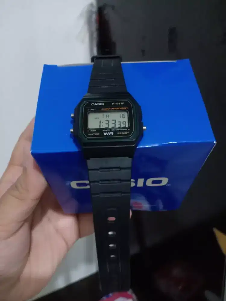 CASIO F-91W original