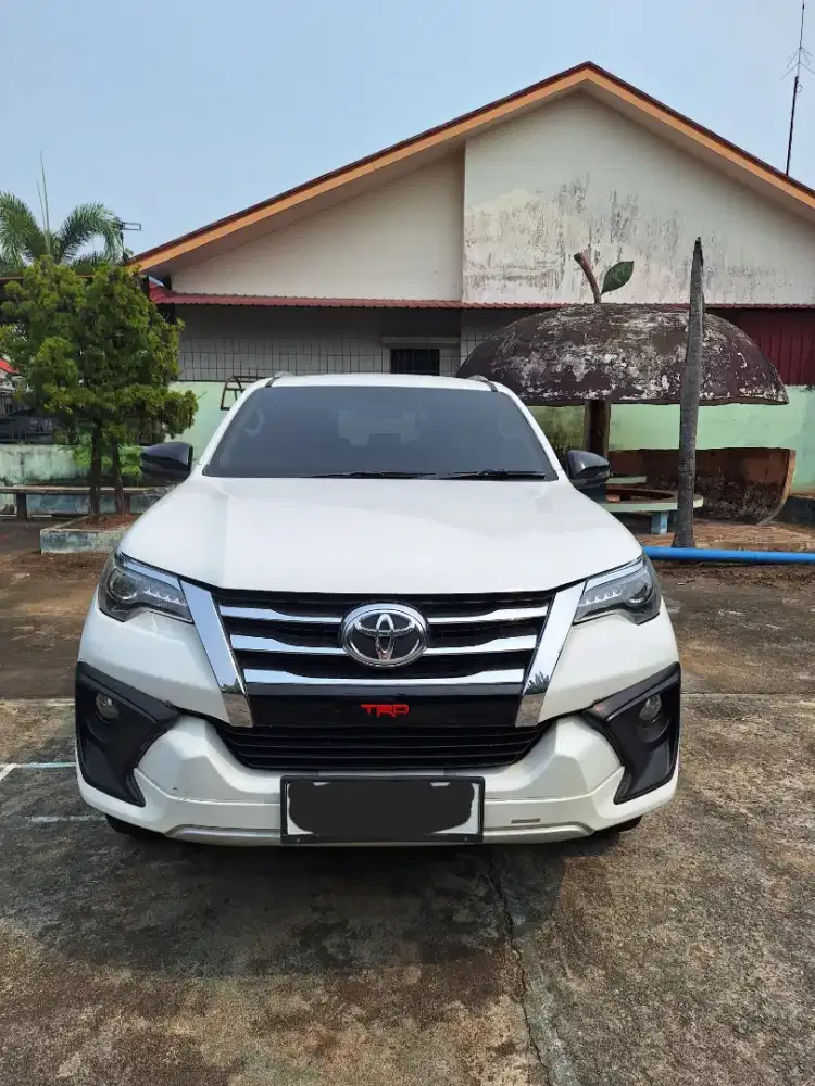Dijual Fortuner SRZ TRD A/T