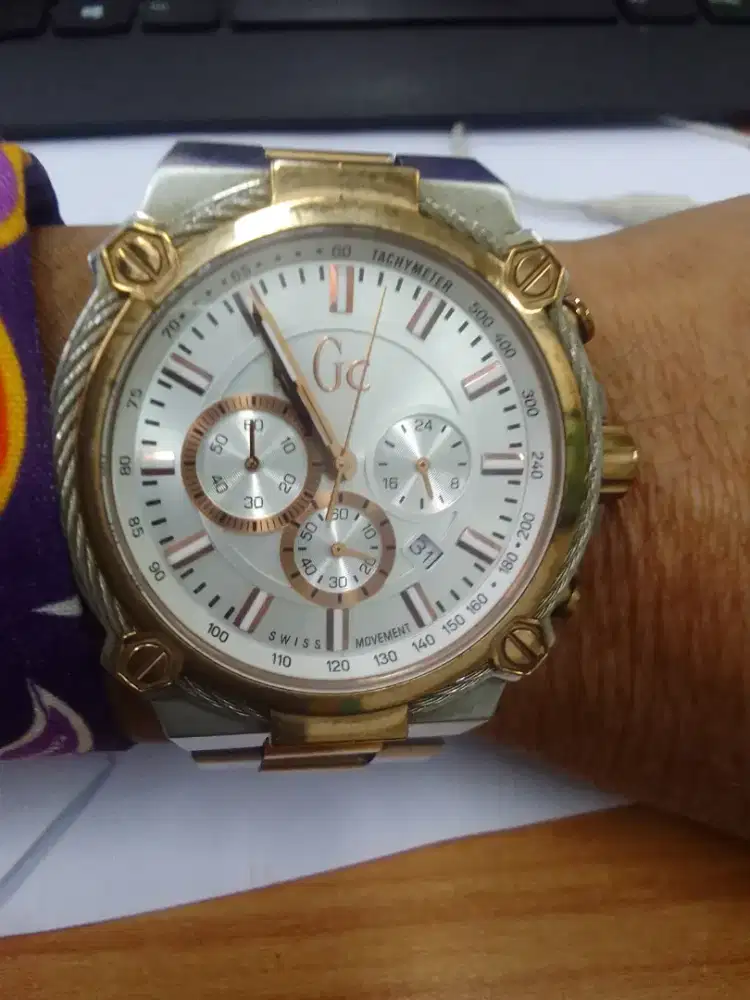 Jam tangan GS bekas pakai