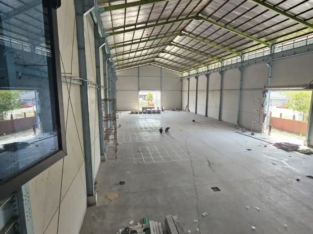 Gudang Bagus Row Jalan Luas Kawasan Pergudangan Curug Tangerang