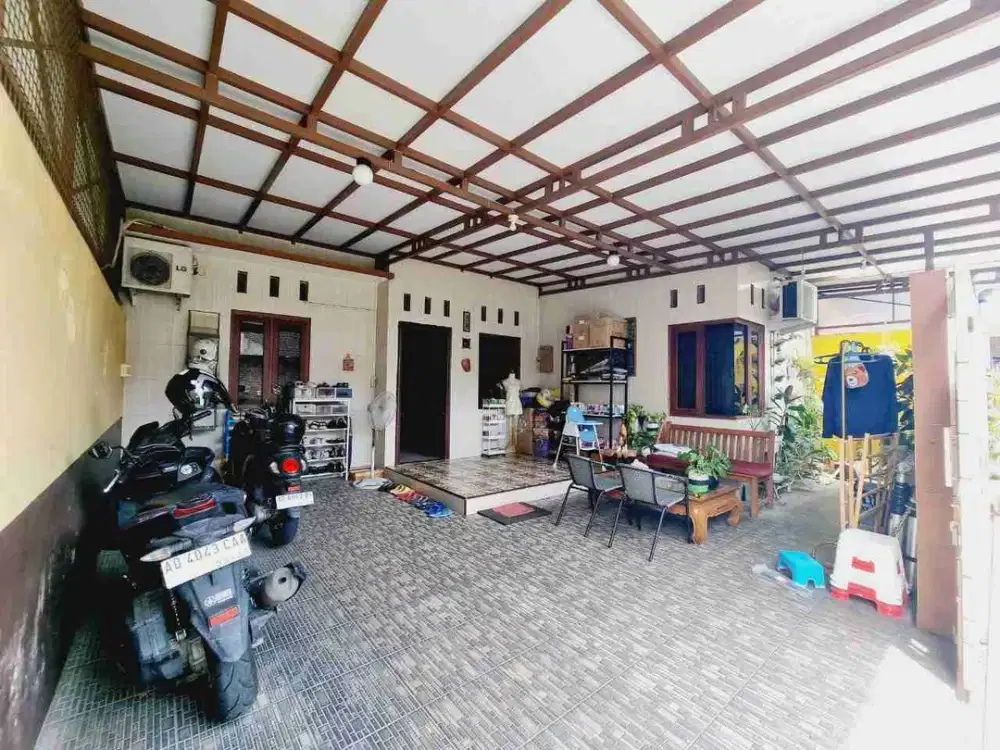 Rumah Baru Cantik Cluster Colomadu Dekat Gate In/Exit Tol
