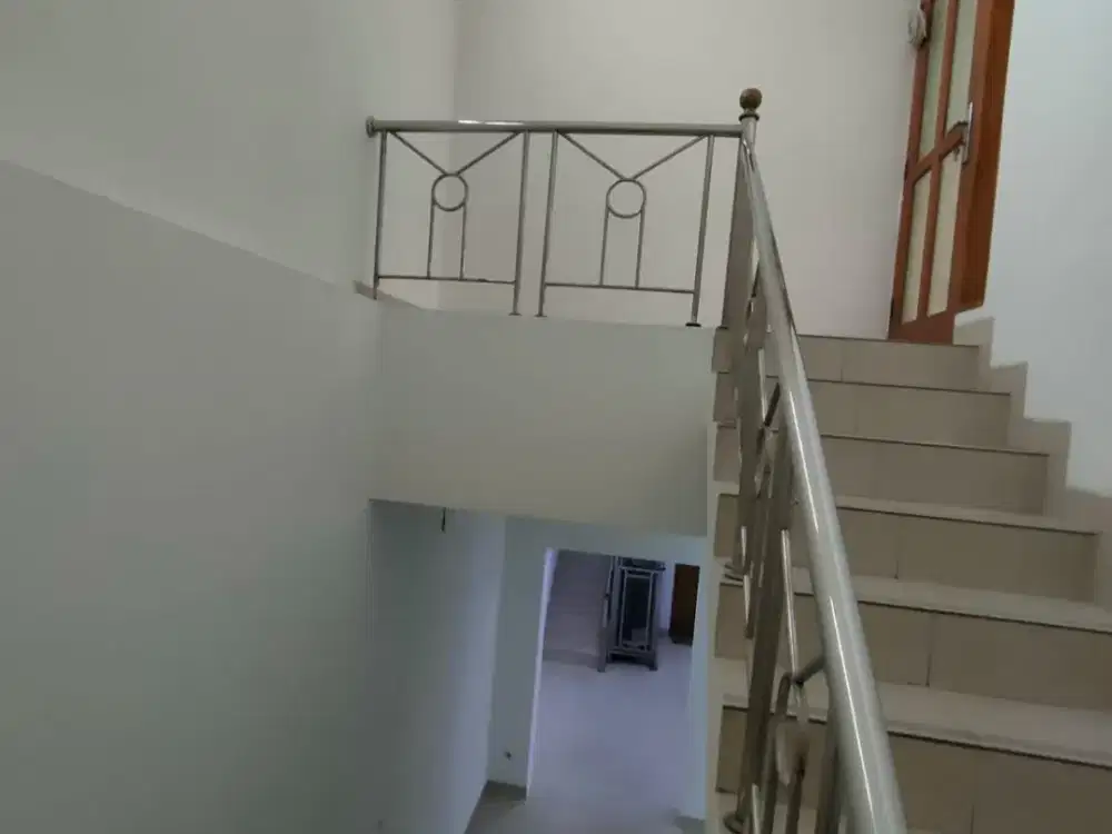 Dijual Ruko Baru Rendeng Siap Pakai Cocok untuk Usaha Lokasi Strategis di Jalan Raya Toha Bandung