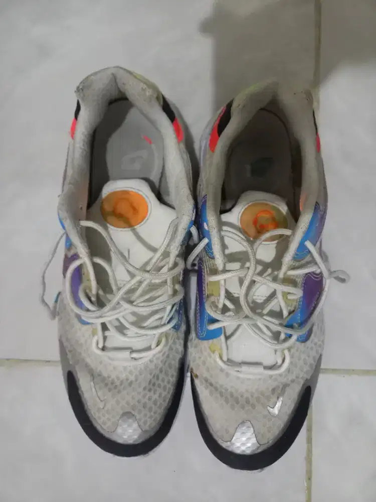 Sepatu jogging nike