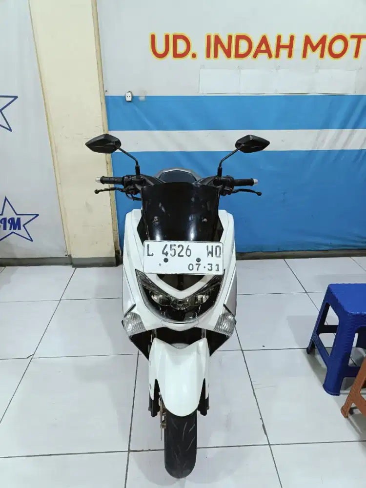Putih glossy YAMAHA NMAX NON ABS 155 2016 GEN PERTAMA TIDAK KREDIT