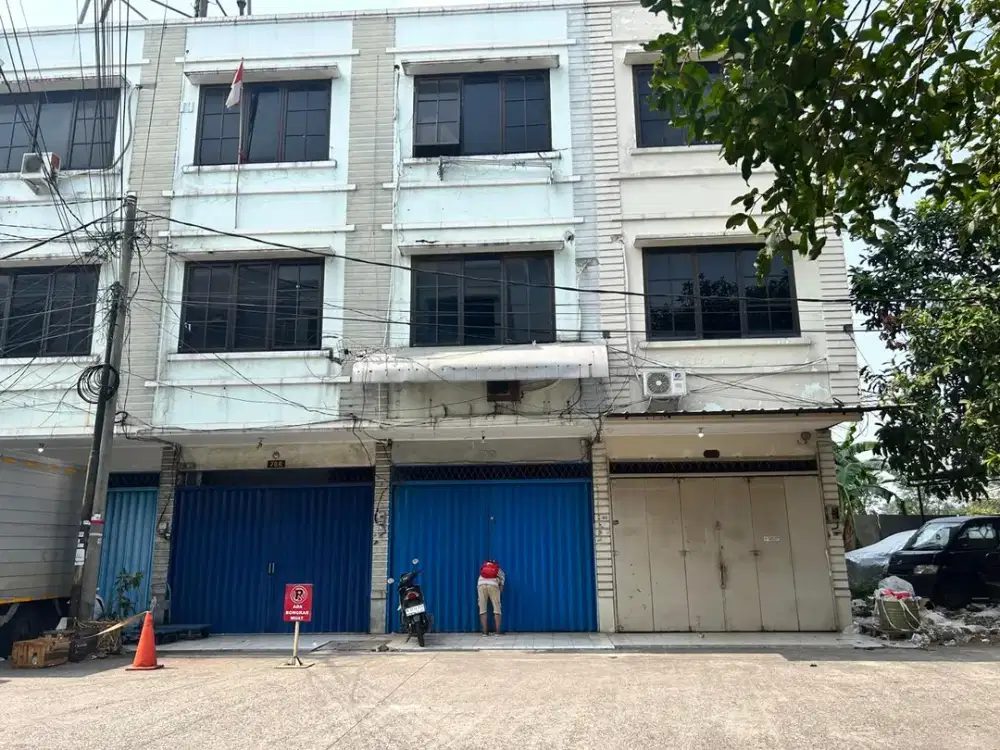 Dijual Ruko Duri Kosambi, 3 Lantai, LT 62 m², LB 186 m², SHM, Rp 2 M Nett
