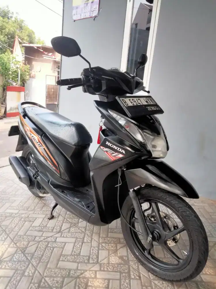 Honda Beat FI tahun 2012 siap pakai