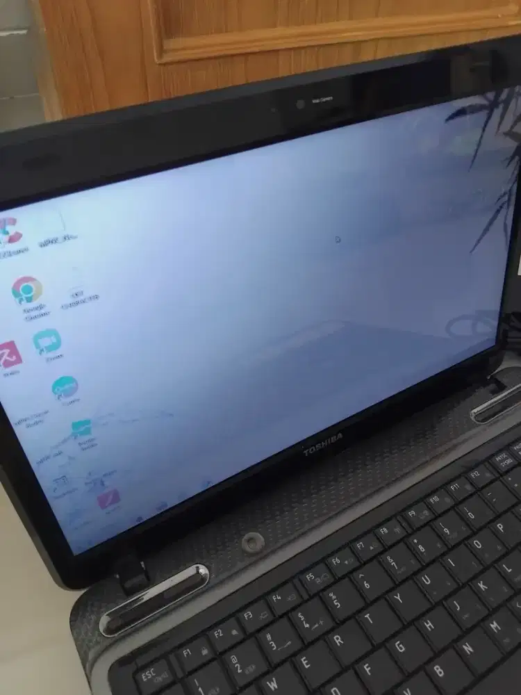 Laptop Toshiba L 645 (minus)