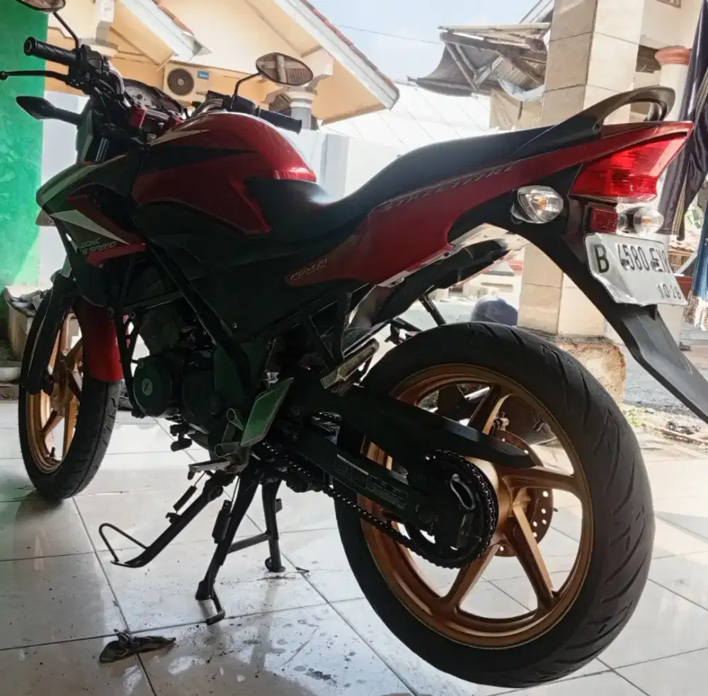 Jual Honda CB150R tahun 2014