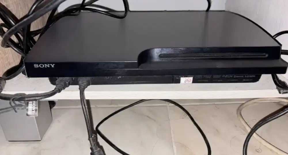 PS 3 SONY SLIM HDD 500GB + 3 STIK + 30 LEBIH GAME + 2 kabel