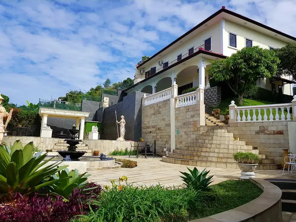 Dijual!! Rumah Villa Lux Siap Huni View Kota Bandung Cantik di Lembang