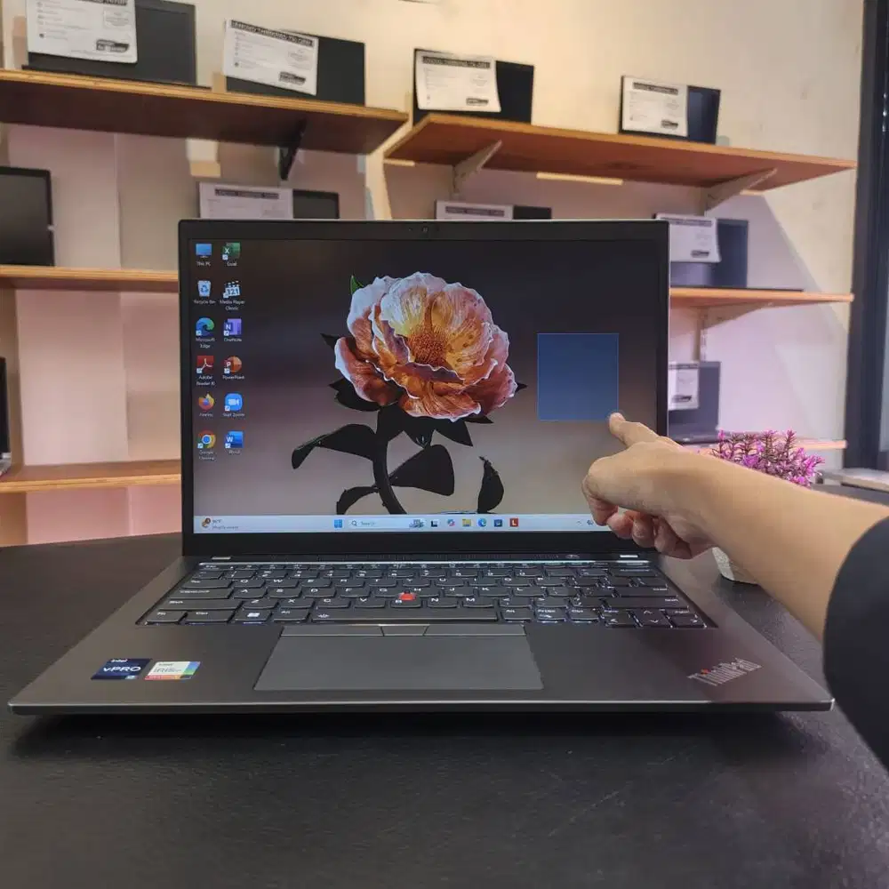 LAPTOP BISNIS TOUCHSCREEN MURAH LENOVO THINKPAD T14 GEN 3