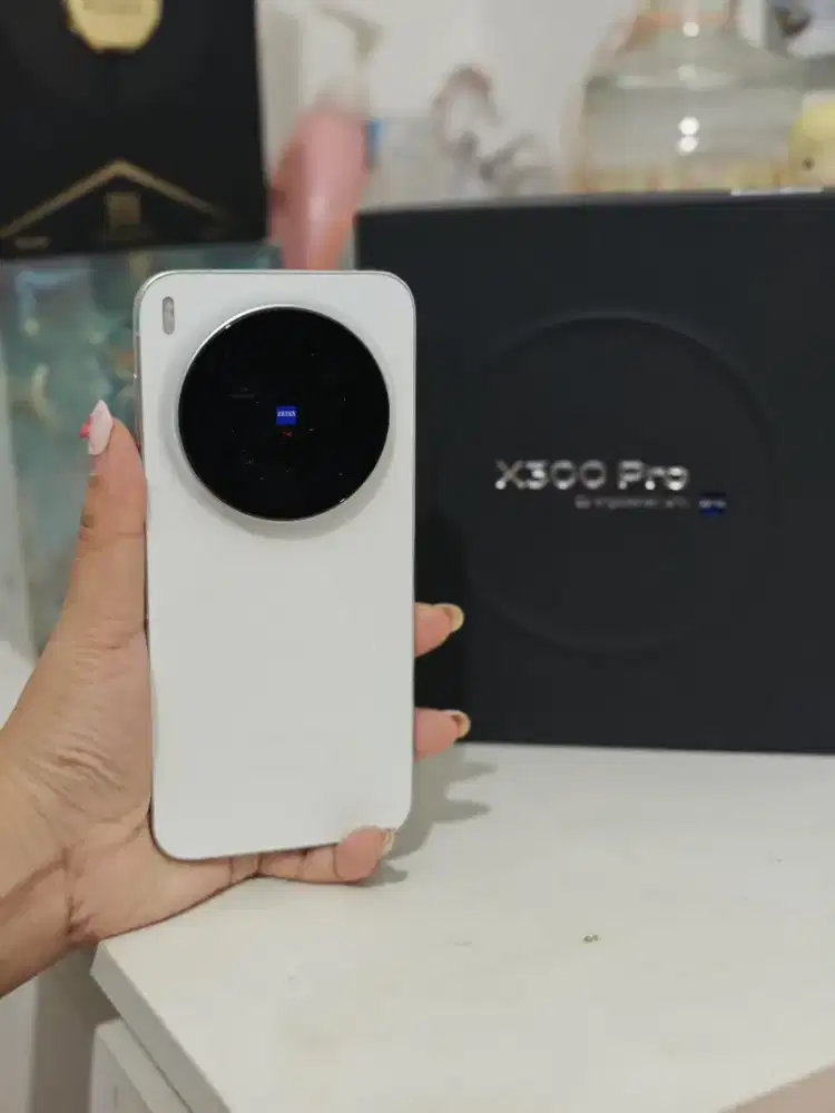 VIVO X300 PRO 16/512GB - GARANSI RESMI 1 THN